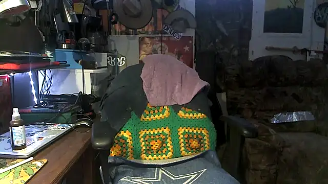 Snapshot of CloudDadddyyy420 chatting on September 2025 02:46:02 PM CloudDadddyyy420 online show from September 2025 02:46:02 PM