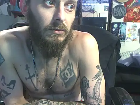 Snapshot of CloudDadddyyy420 chatting on February 2025 11:52:01 PM CloudDadddyyy420 online show from February 2025 11:52:01 PM