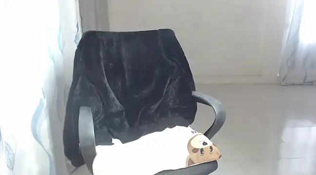 Snapshot of TinyGirls chatting on December 2024 06:22:02 AM TinyGirls online show from December 2024 06:22:02 AM