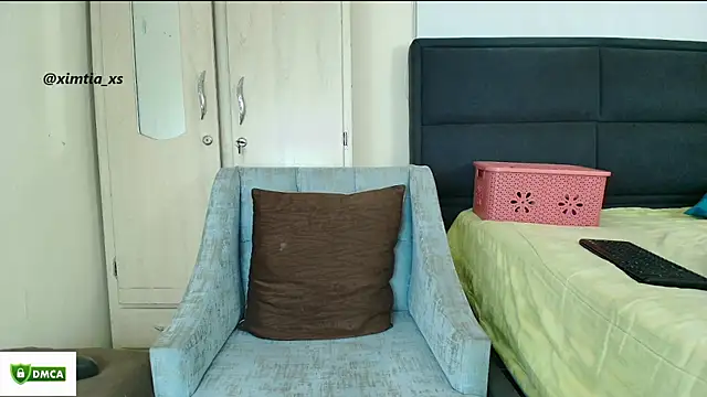 ximtia xs online show from December 2025 05:03:01 PM