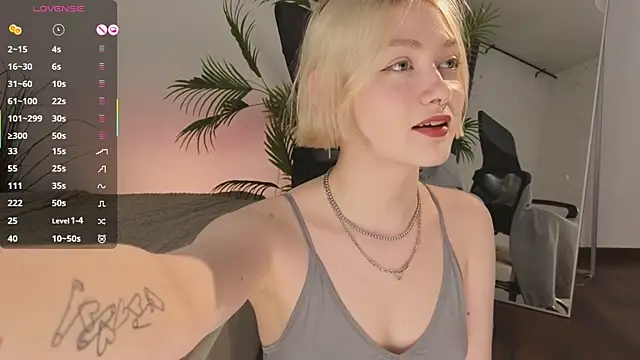  Rude Girl  online show from November 2025 04:23:02 PM