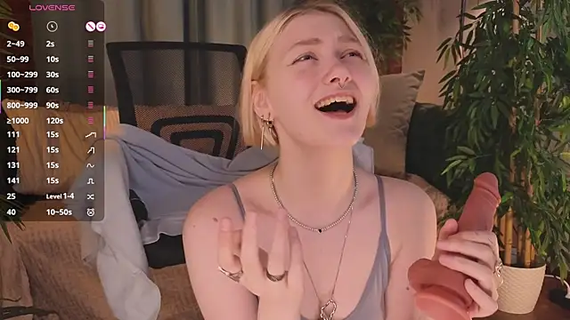  Rude Girl  online show from November 2025 03:33:02 PM