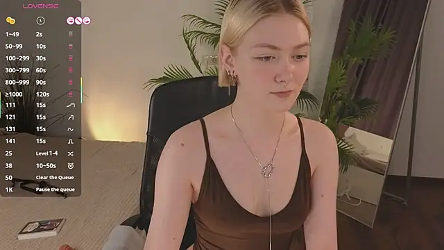  Rude Girl  online show from November 2025 03:45:02 PM