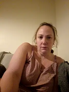 Wisie Cutie online show from January 2025 10:37:01 PM