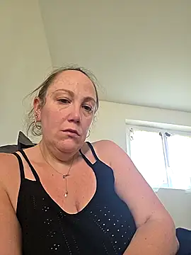 Wisie Cutie online show from March 2026 10:19:02 AM