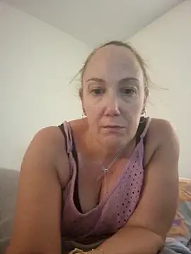 Wisie Cutie online show from September 2025 03:19:02 PM