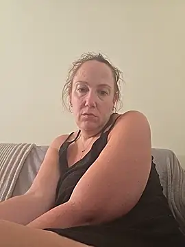 Snapshot of Wisie_Cutie chatting on May 2026 03:42:01 PM Wisie Cutie online show from May 2026 03:42:01 PM