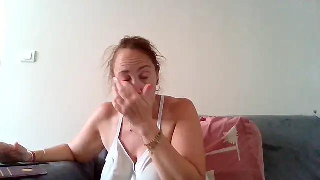 Snapshot of Wisie_Cutie chatting on July 2026 09:28:02 AM Wisie Cutie online show from July 2026 09:28:02 AM
