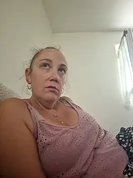 Wisie Cutie online show from September 2025 03:11:01 PM
