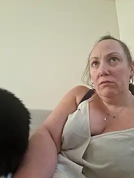 Wisie Cutie online show from March 2025 04:28:01 PM