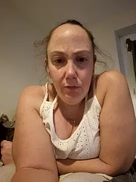 Snapshot of Wisie_Cutie chatting on November 2025 11:05:01 PM Wisie Cutie online show from November 2025 11:05:01 PM