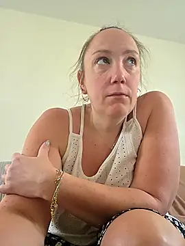 Wisie Cutie online show from April 2026 09:11:01 AM