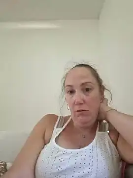 Wisie Cutie online show from September 2025 03:14:01 PM