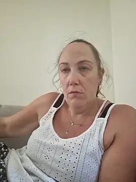 Wisie Cutie online show from September 2025 03:49:01 PM