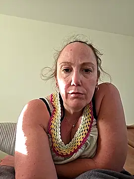 Wisie Cutie online show from March 2026 04:30:02 PM