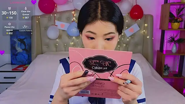 Snapshot of Wendy__Hills chatting on February 2025 12:33:01 PM Wendy Hills online show from February 2025 12:33:01 PM