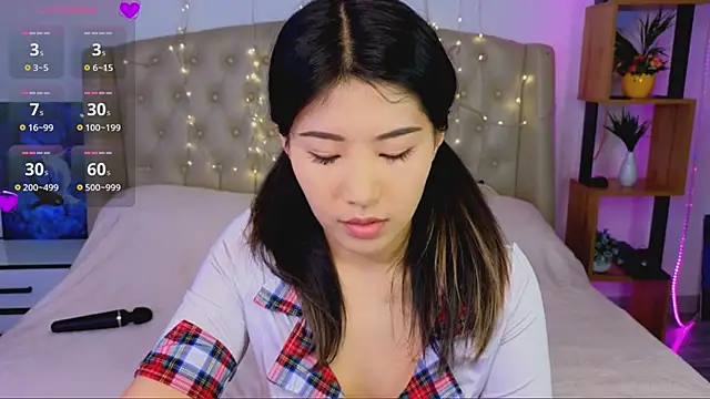 Snapshot of Wendy__Hills chatting on March 2025 12:34:01 PM Wendy Hills online show from March 2025 12:34:01 PM