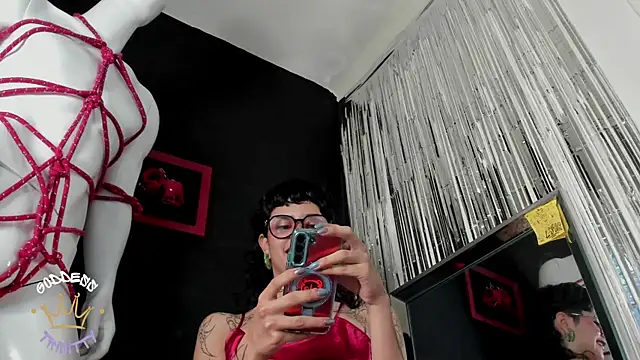 Snapshot of trinitty chatting on September 2025 02:09:01 PM trinitty online show from September 2025 02:09:01 PM