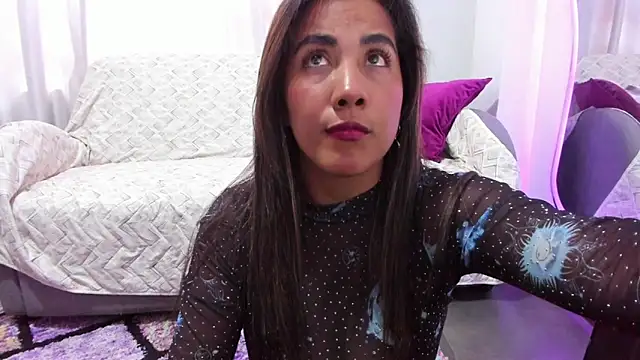 KAROLIVONNE online show from February 2026 09:03:02 PM