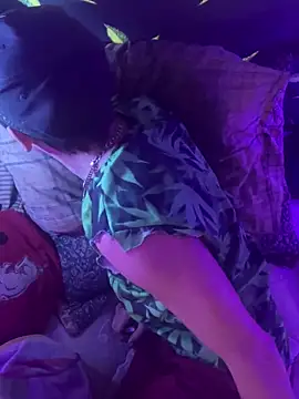 Snapshot of bugboy chatting on February 2026 09:25:01 PM bugboy online show from February 2026 09:25:01 PM