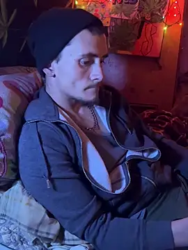 Snapshot of bugboy chatting on February 2026 04:21:02 AM bugboy online show from February 2026 04:21:02 AM