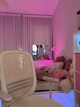 Meliazz online show from April 2026 12:44:02 PM