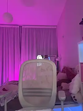 Meliazz online show from March 2026 07:20:01 PM