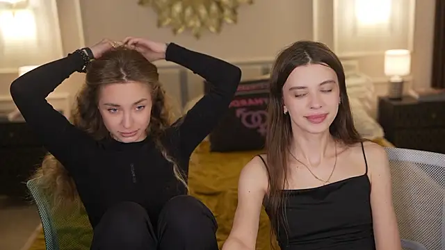 Kisasolo online show from March 2026 07:25:02 PM