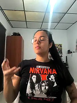 Annya-sweet online show from November 2025 03:04:02 PM