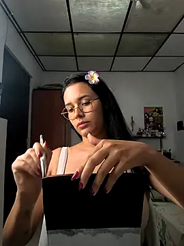 Annya-sweet online show from November 2025 03:02:01 PM