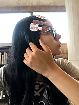 Annya-sweet online show from April 2026 01:23:02 PM