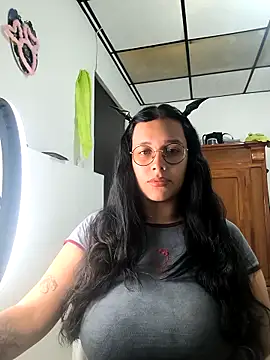 Annya-sweet online show from September 2025 02:33:01 PM