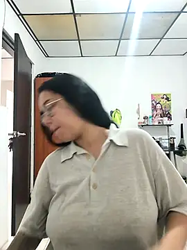 Annya-sweet online show from November 2025 03:06:02 PM