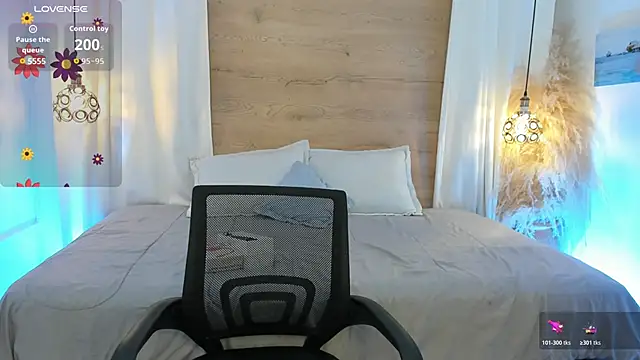 Sooffii 1 online show from November 2025 07:07:01 PM