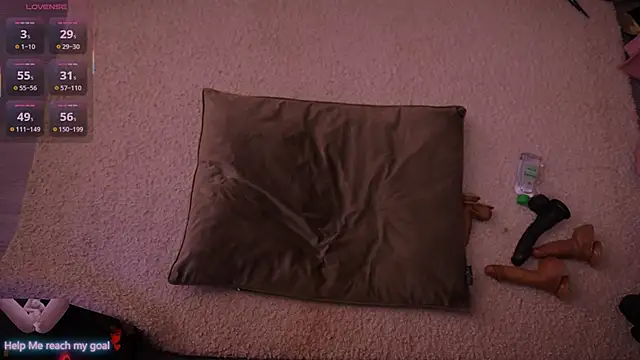 Snapshot of Redhead_Shark_new chatting on January 2026 01:27:01 PM Redhead Shark new online show from January 2026 01:27:01 PM