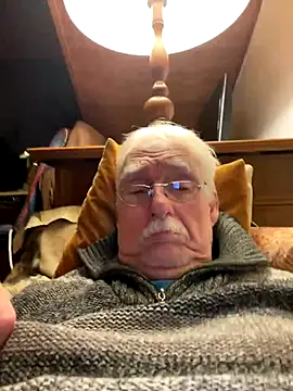 Snapshot of Steffibi1954 chatting on November 2025 05:06:02 PM Steffibi1954 online show from November 2025 05:06:02 PM