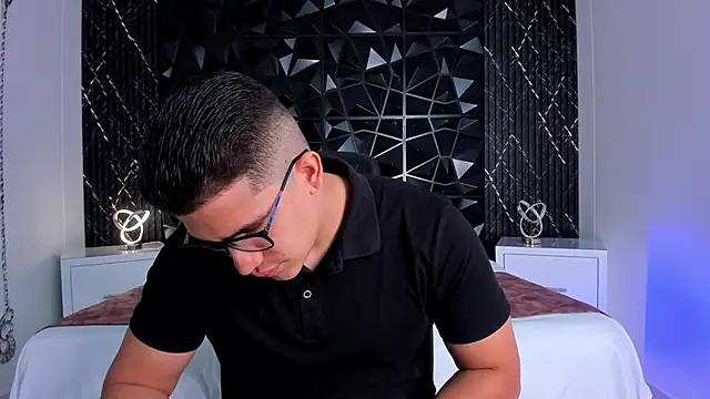 Snapshot of JeffDaltton chatting on November 2025 08:31:01 PM JeffDaltton online show from November 2025 08:31:01 PM