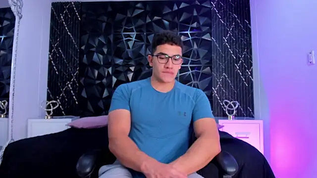 Snapshot of JeffDaltton chatting on November 2025 08:46:02 PM JeffDaltton online show from November 2025 08:46:02 PM