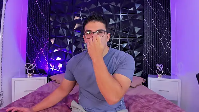 Snapshot of JeffDaltton chatting on December 2025 08:25:01 PM JeffDaltton online show from December 2025 08:25:01 PM