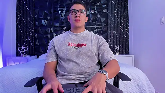 Snapshot of JeffDaltton chatting on October 2025 08:08:01 PM JeffDaltton online show from October 2025 08:08:01 PM