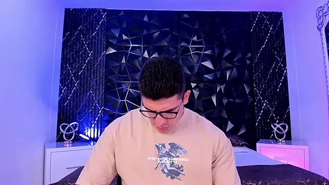 Snapshot of JeffDaltton chatting on November 2025 08:02:01 PM JeffDaltton online show from November 2025 08:02:01 PM