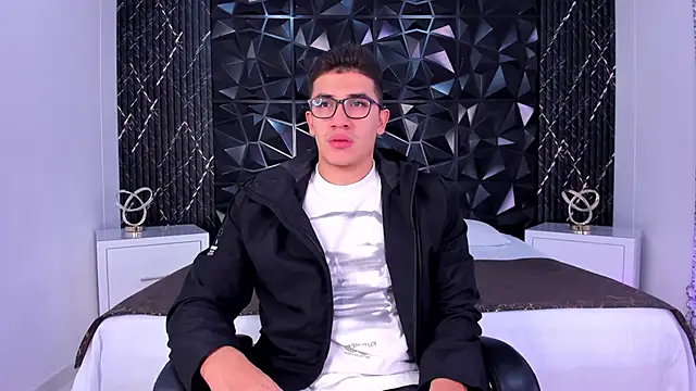 Snapshot of JeffDaltton chatting on November 2025 08:45:01 PM JeffDaltton online show from November 2025 08:45:01 PM