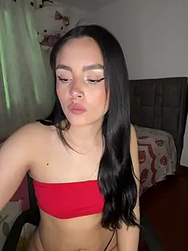 salome polaniiee online show from April 2026 06:36:01 PM