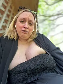 BBW Nora online show from April 2026 09:55:02 AM