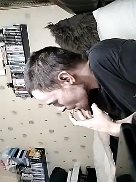 Snapshot of Erimyka chatting on February 2026 12:31:01 AM Erimyka online show from February 2026 12:31:01 AM