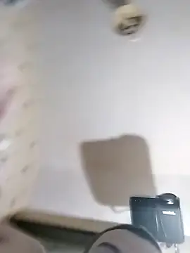 Snapshot of Erimyka chatting on February 2026 01:14:02 AM Erimyka online show from February 2026 01:14:02 AM