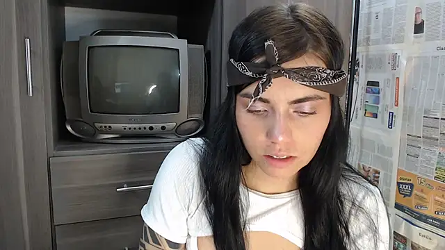 i am nina  online show from February 2025 03:46:02 AM