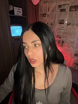 i am nina  online show from May 2026 10:48:01 PM