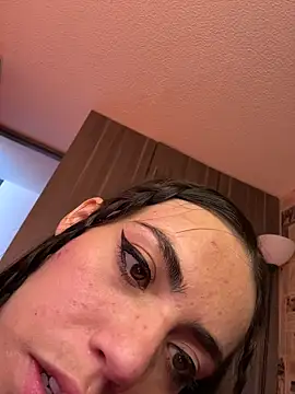 i am nina  online show from February 2026 05:42:02 PM