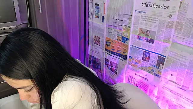 i am nina  online show from March 2025 02:04:01 AM